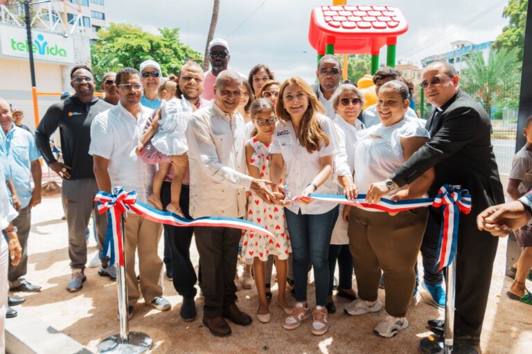 Alcaldía del DN inaugura parque Villa Juana