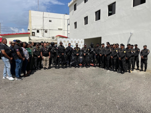DNCD recibe nuevos equipos para combatir narcotráfico