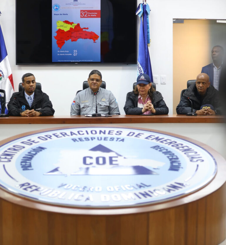 COE ratifica alerta roja para 25 provincias por tormenta Franklin