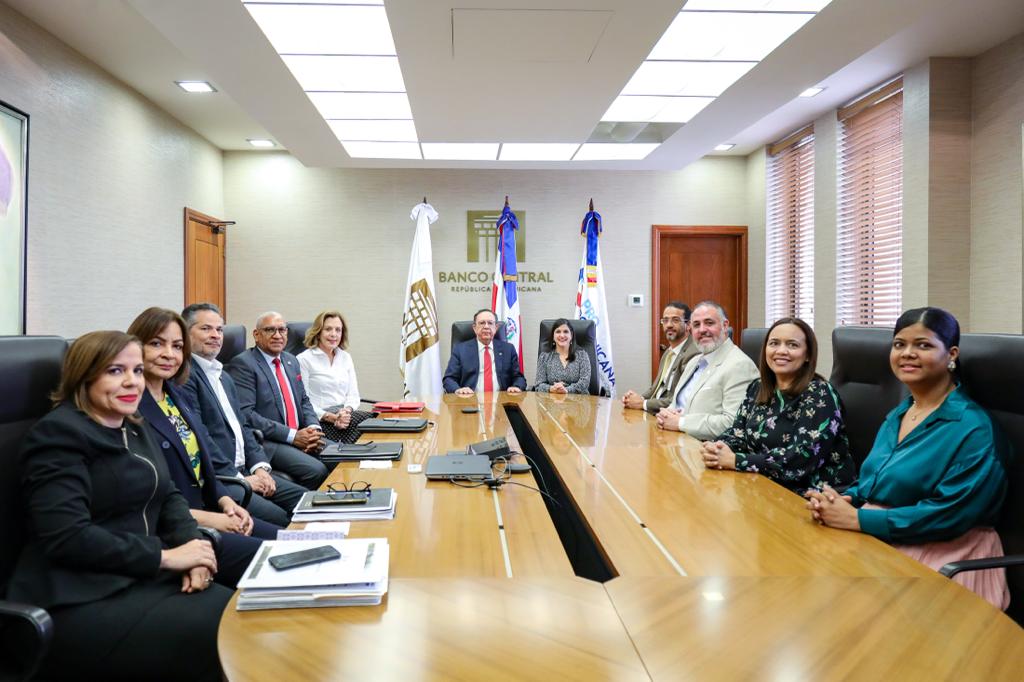 2_8 ProDominicana firma acuerdo con BCRD