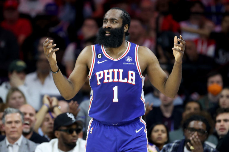 La NBA impone una multa de 100.000 dólares a James Harden