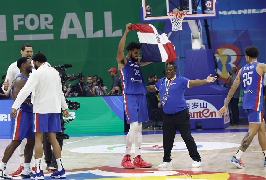 Republica-Dominicana-vence-a-Angola-y-pasa-invicta-a-la-segunda-fase-1 República Dominicana vence a Angola y pasa invicta a segunda fase