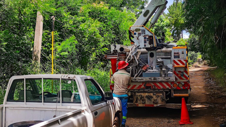 EDEESTE iniciará en La Cuaba proyecto de mejora eléctrico