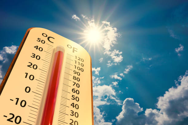 Temperaturas calurosas, aguaceros hacia el interior del país