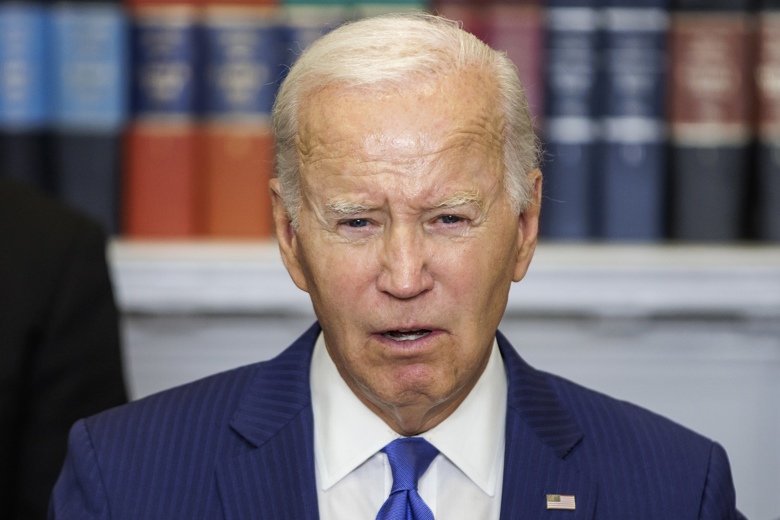 Biden ofrece a las fábricas 15.500 millones para adaptarse a los vehículos eléctricos Biden expande el permiso migratorio TPS a 472,000 venezolanos