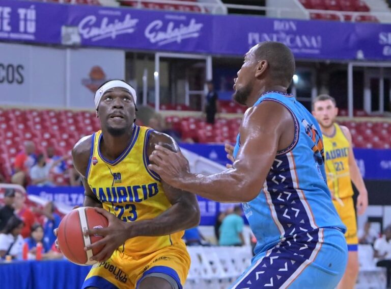 Mauricio Báez sigue invicto y escala al primer lugar TBS Distrito