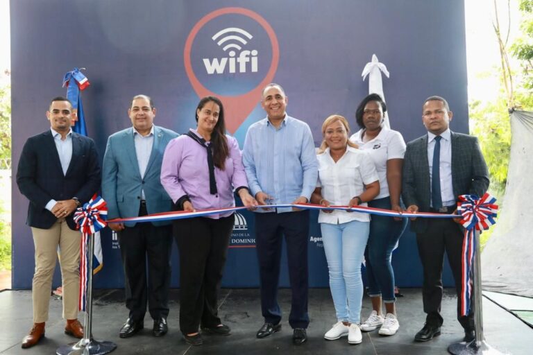 Indotel Amplía Conectividad: 13 Nuevos Puntos Wi-Fi en San Pedro de Macorís
