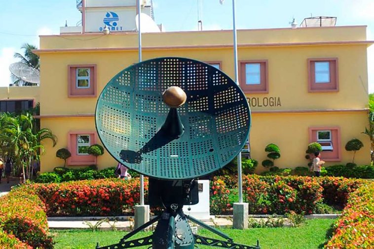 Soleado y escasas lluvias con aguaceros en algunas localidades
