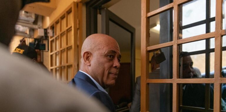 ONU acusa al expresidente haitiano Martelly de financiar bandas