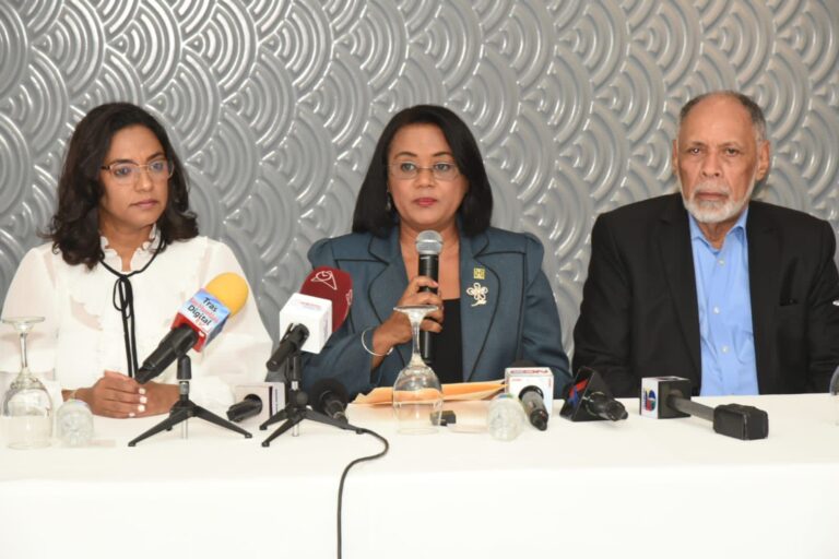 Expresan respaldo a la candidatura de Julito Fulcar
