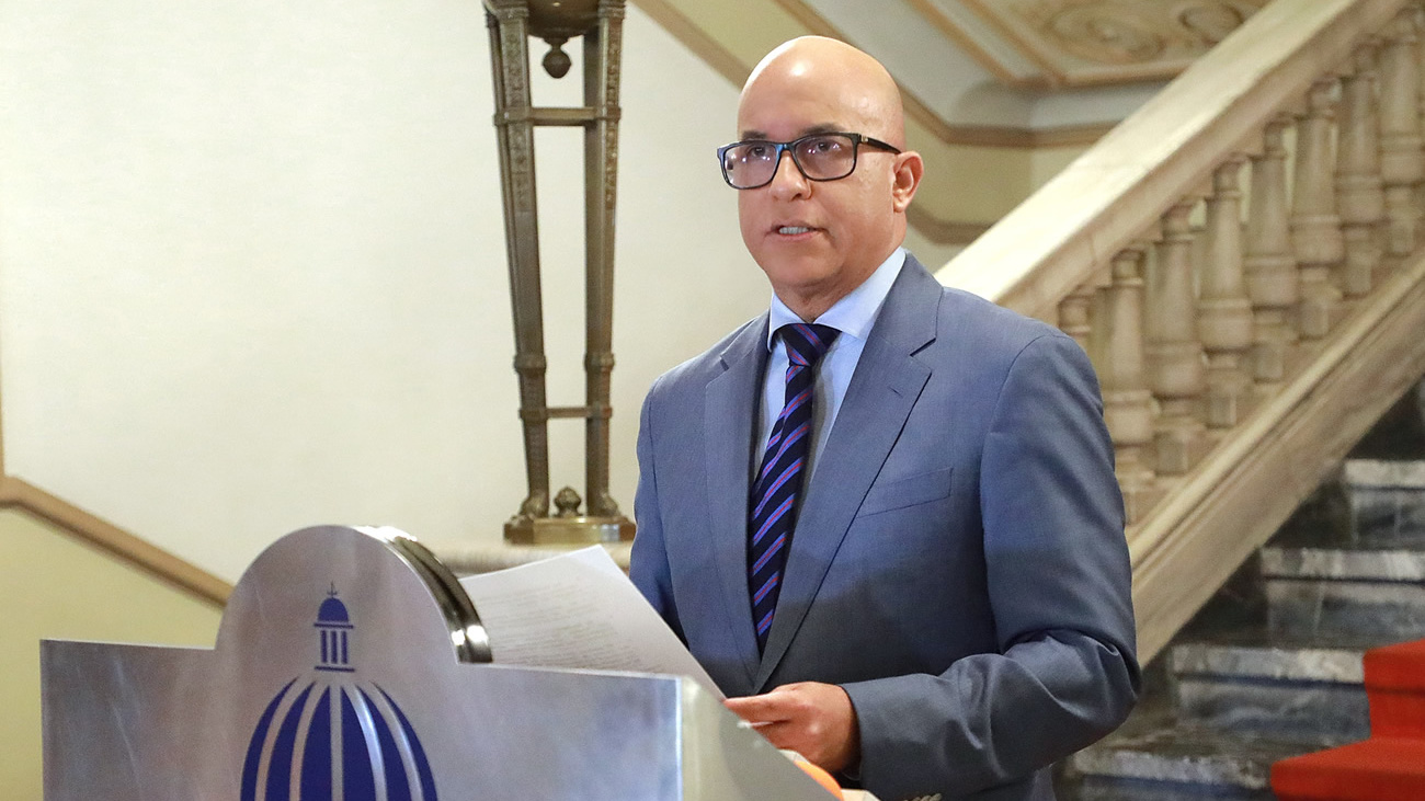 Vocero El Gobierno de la RD anuncia medidas para combatir el dengue