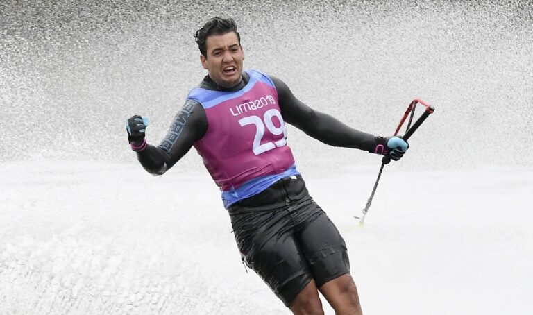 Robert Pigozzi obtiene medalla de plata en esquí acuático