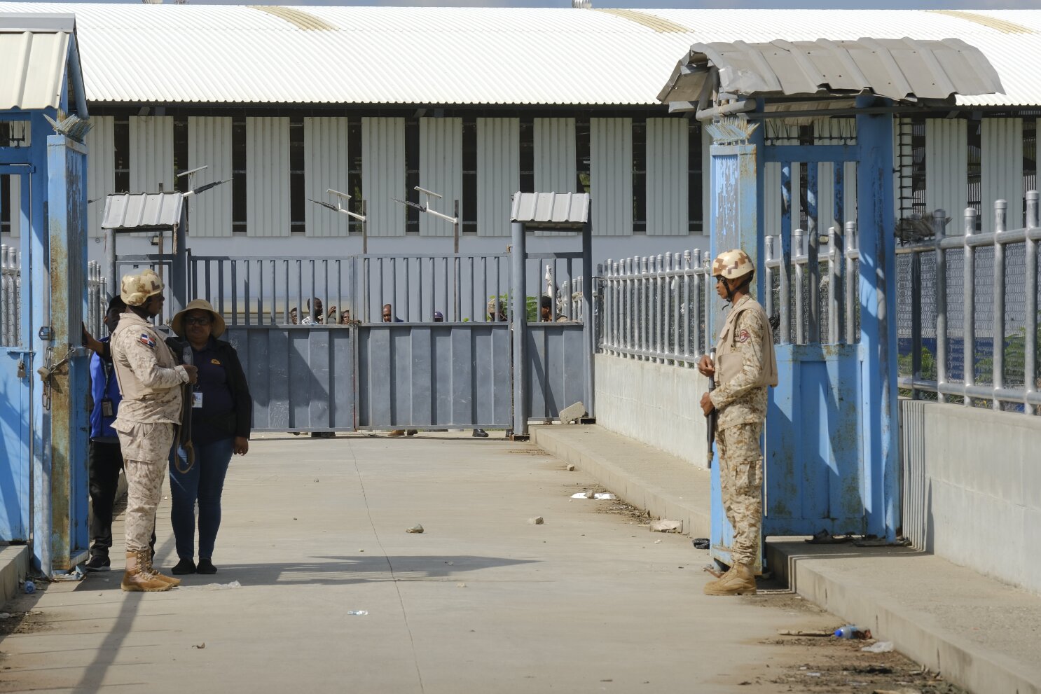 HAITÍ-REPÚBLICA DOMINICANA Frontera de Dajabón abierta del lado Dominicano
