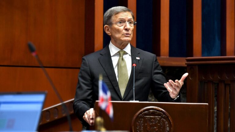 "Irracional e inaceptable" calificó canciller Alvarez al embajador de Haití ante la OEA