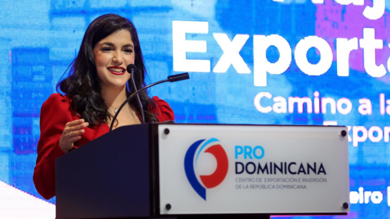 4.ª Edición del Encuentro Nacional "Mujeres en Exportación" en RD