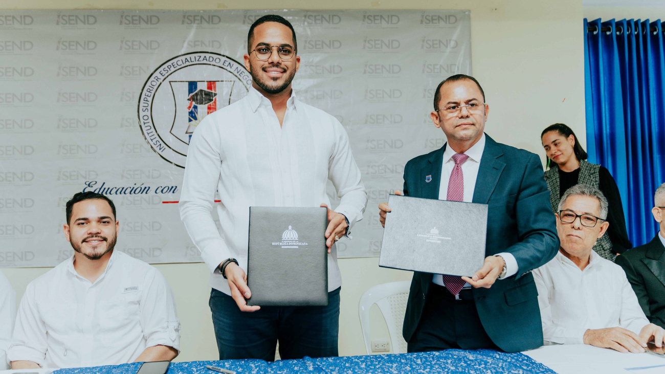 Juventud firma convenios con universidades de Santiago y SFM para impulsar capacitación en jóvenes3 MJ firma convenios con universidades de Santiago y SFM