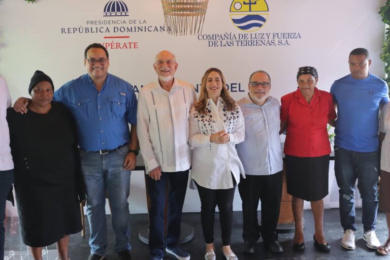 Llevarán BonoLuz a familias de bajos ingresos en Samaná