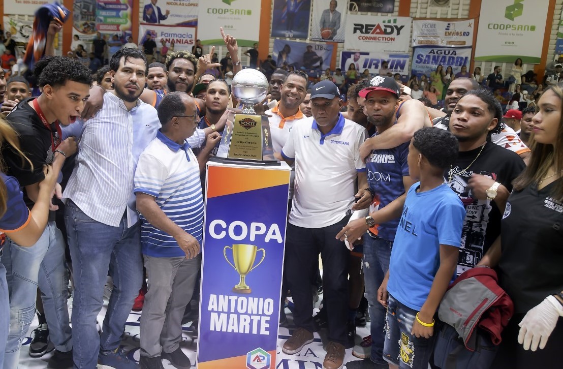 CAMPEON-1 Club Gilson García, campeón basket superior Santiago Rodríguez