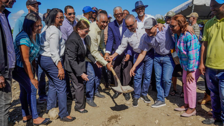 Indrhi inicia trabajos de adecuación en río Baní