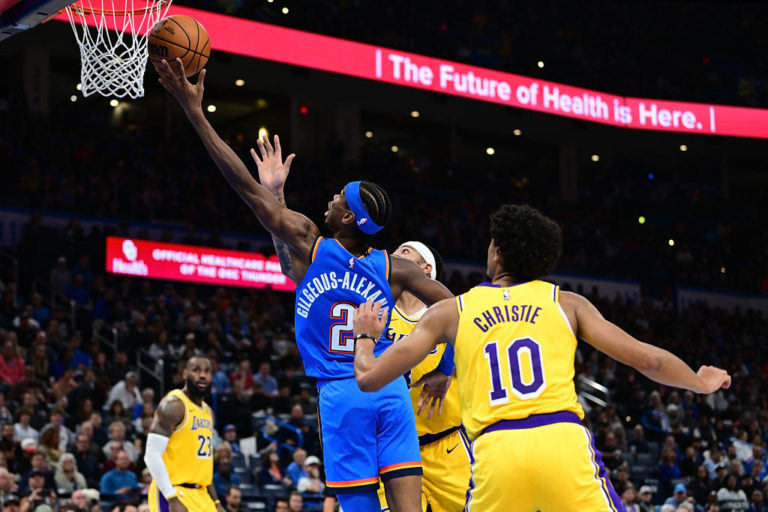 Los Thunder se crecen con una paliza a los Lakers
