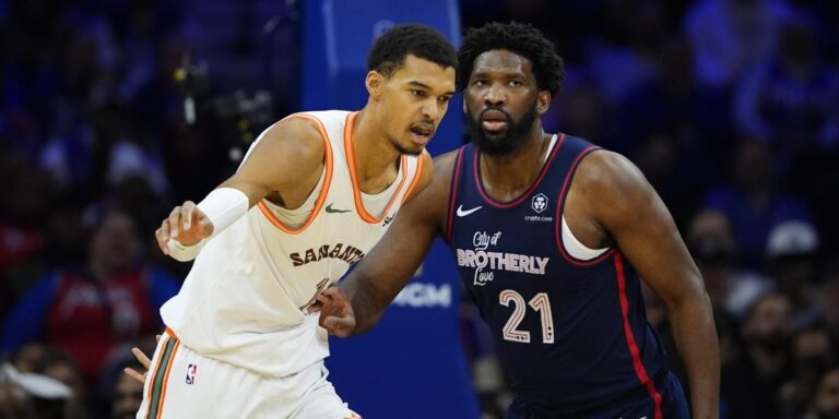 Joel Embiid es leyenda: 70 puntos para batir a Chamberlain