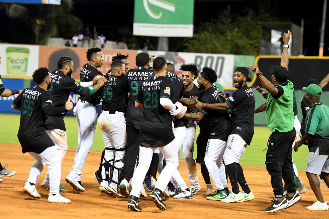 ORIENTALES Estrellas derrotan a Gigantes