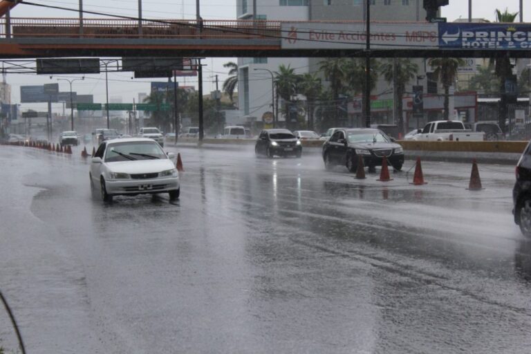 Horas matutinas con algunas lluvias dispersas