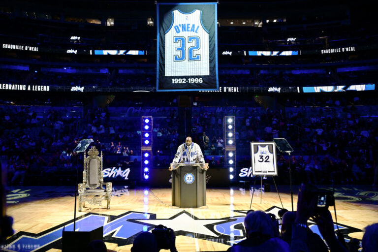 Orlando retira la camiseta de Shaquille O’Neal