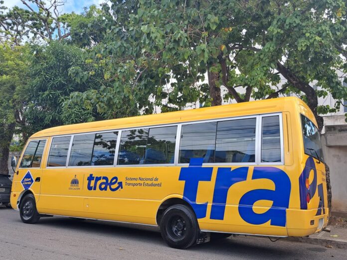 IMG-20240215-WA0046 TRAE llama a conductores a ceder paso a autobuses