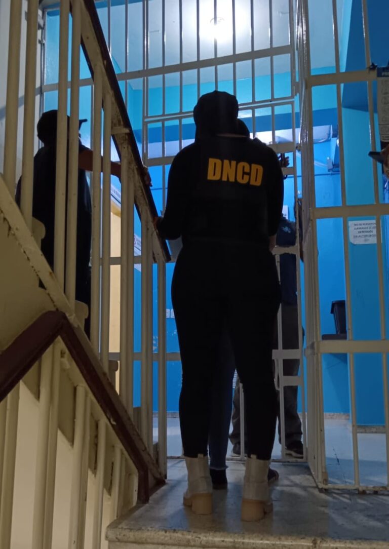 Arrestan en La Altagracia mujer buscada por narcotráfico y lavado