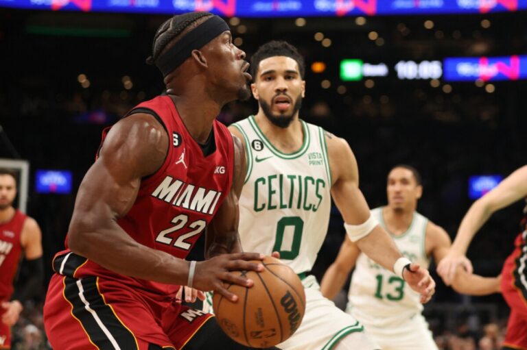 Los Celtics aprovechan la ausencia de Jimmy Butler