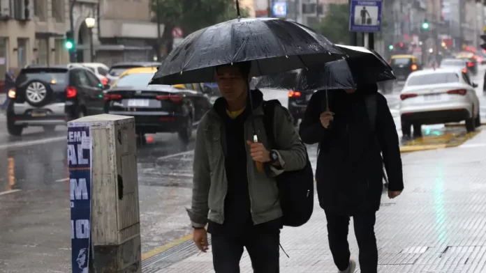 Día de la independencia con lluvias