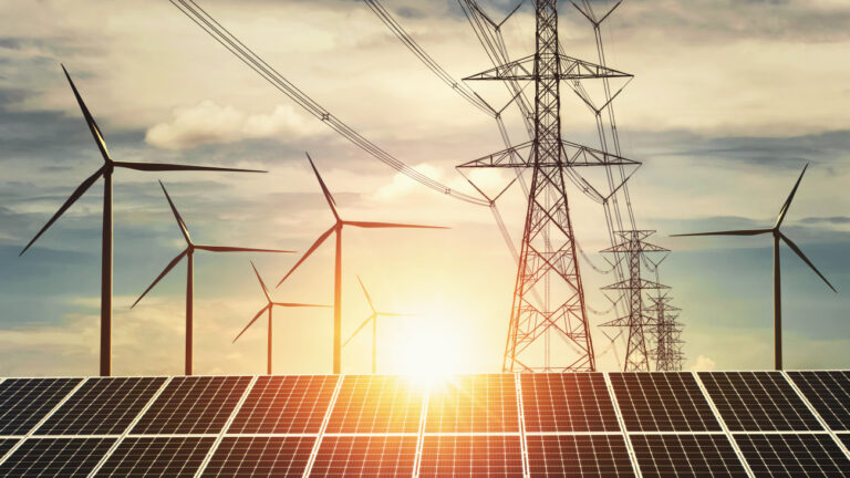 Gobierno suple 98% de energía que requiere la población