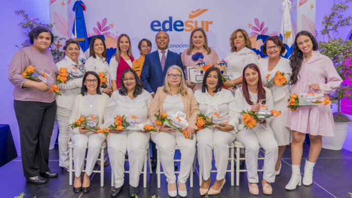 AMM2 Edesur reconoce colaboradoras destacadas con el Premio Mujer de Luz