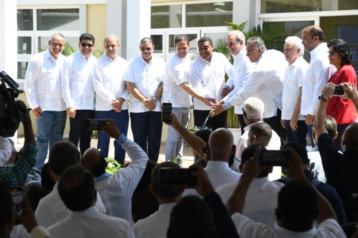 OBRAS Abinader da inicio remozamiento instalaciones Juegos SD 2026