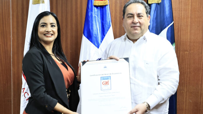 WhatsApp Image 2024-03-07 at 9.1 Servicio Nacional de Salud recibe Sello CAF + 300