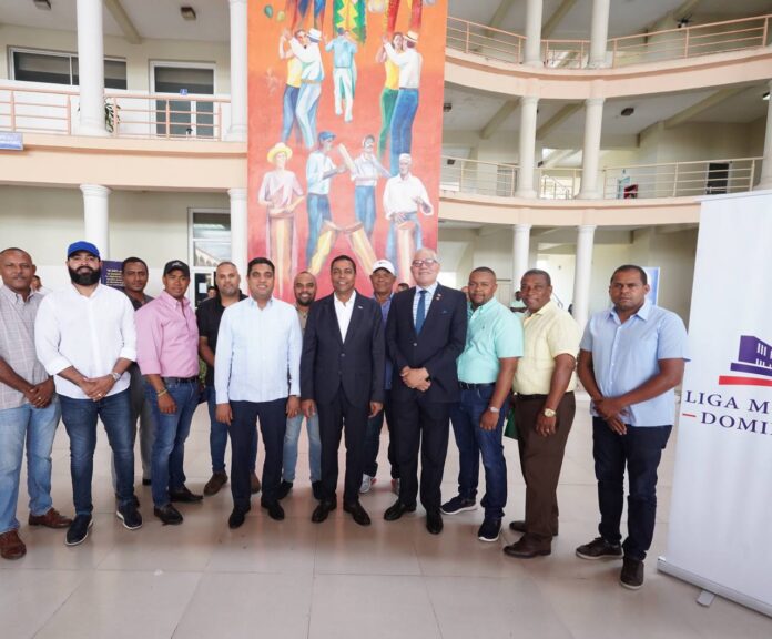 Liga Municipal, guían a nuevos alcaldes de la región Enriquillo