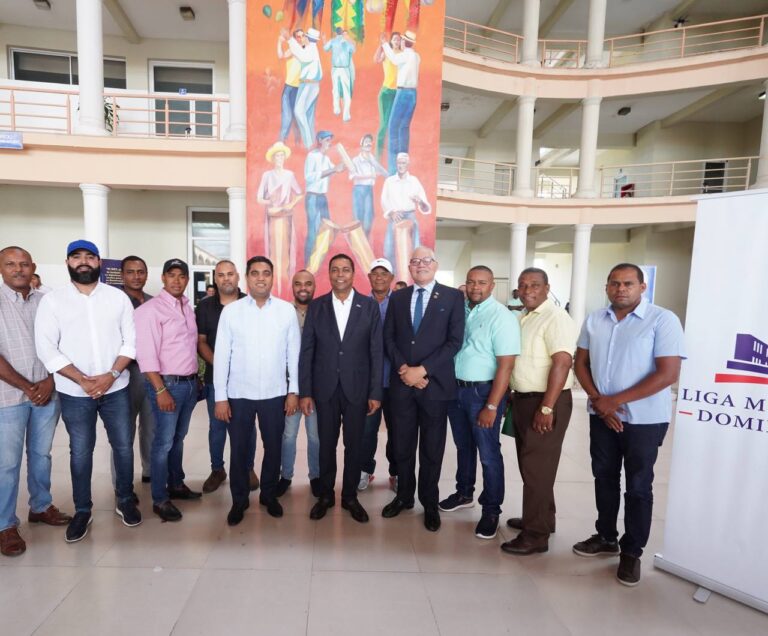 Liga Municipal, guían a nuevos alcaldes de la región Enriquillo