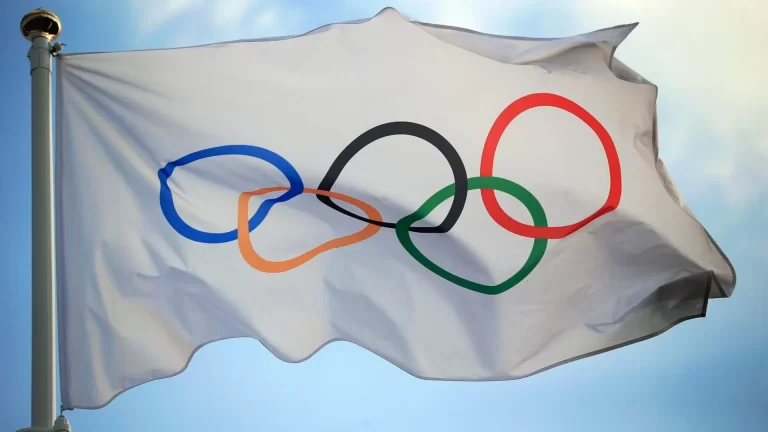 COI excluye a rusos de ceremonia inaugural Juegos París