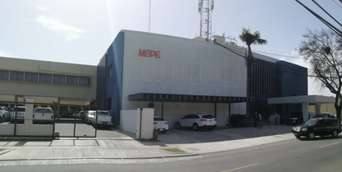 fachada-de-obras-p Instalarán mesa de trabajo para reforma administrativa del MOPC
