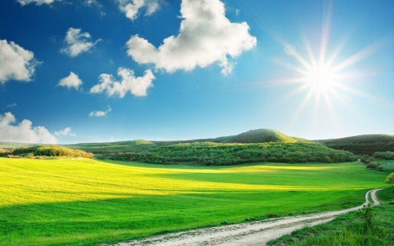 Nubes aisladas y temperaturas calurosas