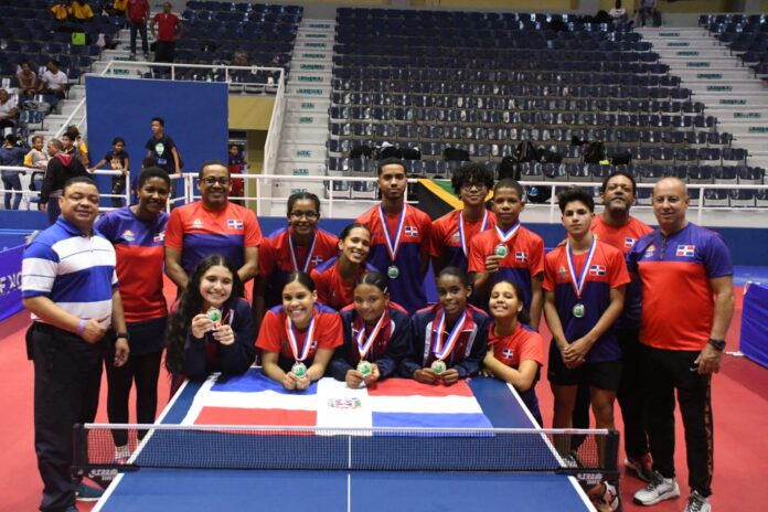 Equipo masculino, a semis superior tenis de mesa del Caribe