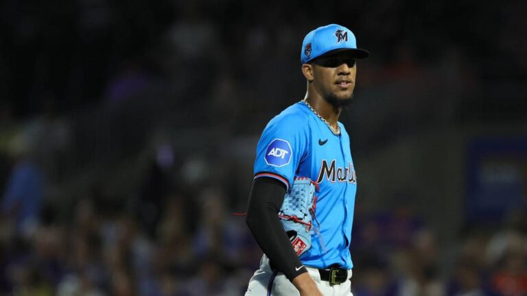 Eury Pérez se perderá todo el año por cirugía Tommy John