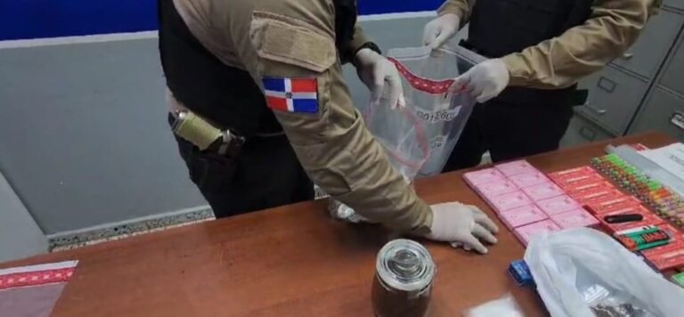 DNCD y MP desmantelan centro de distribución de drogas