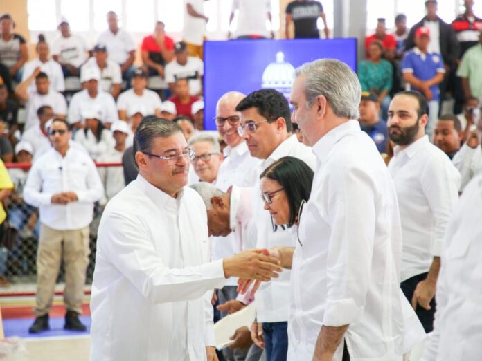Camacho agradece a deportistas por aportar al triunfo de Abinader
