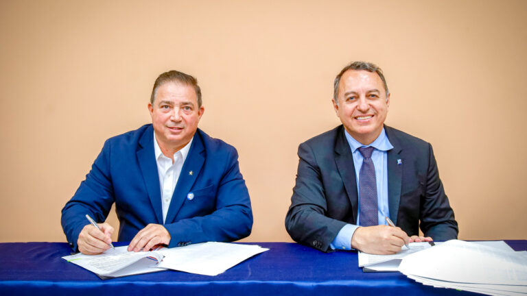 IDAC y ACI firman acuerdo para capacitación aeronáutica