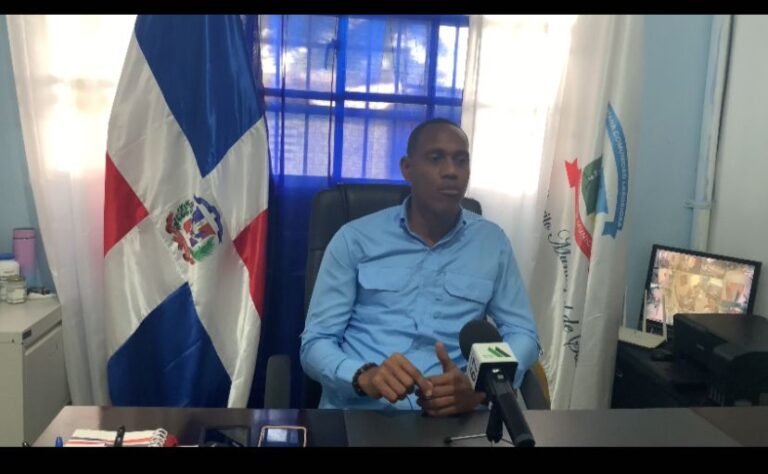 Director de D.M de Santana dice trabajar arduamente para desarrollo de la comunidad