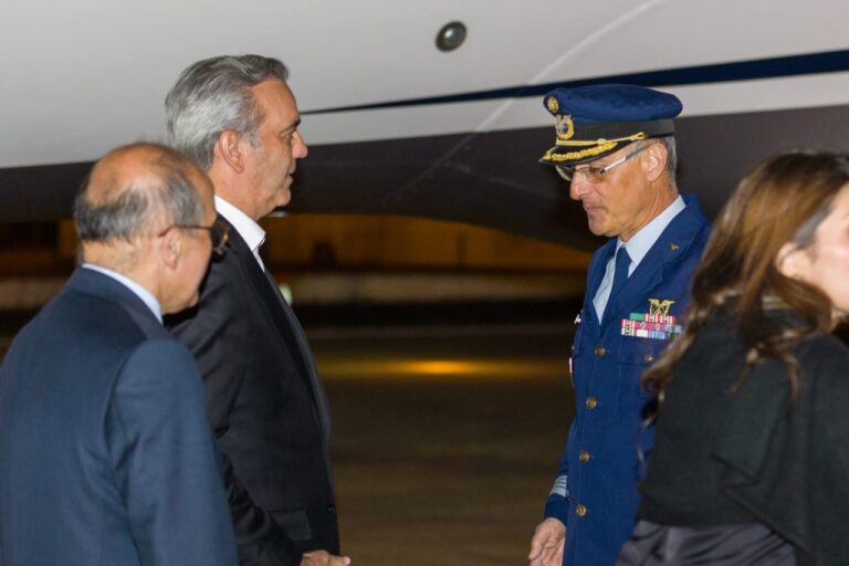 Abinader llega a Portugal para reunirse con Marcelo Rebelo