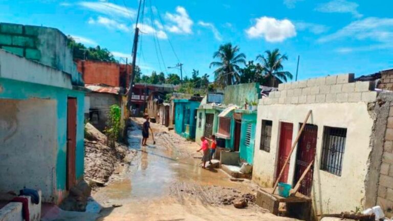Fuertes lluvias dejan viviendas afectadas en Monte Cristi