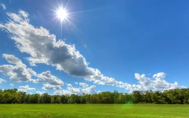 sol16 Nubes dispersas y cielo soleado en gran parte del país